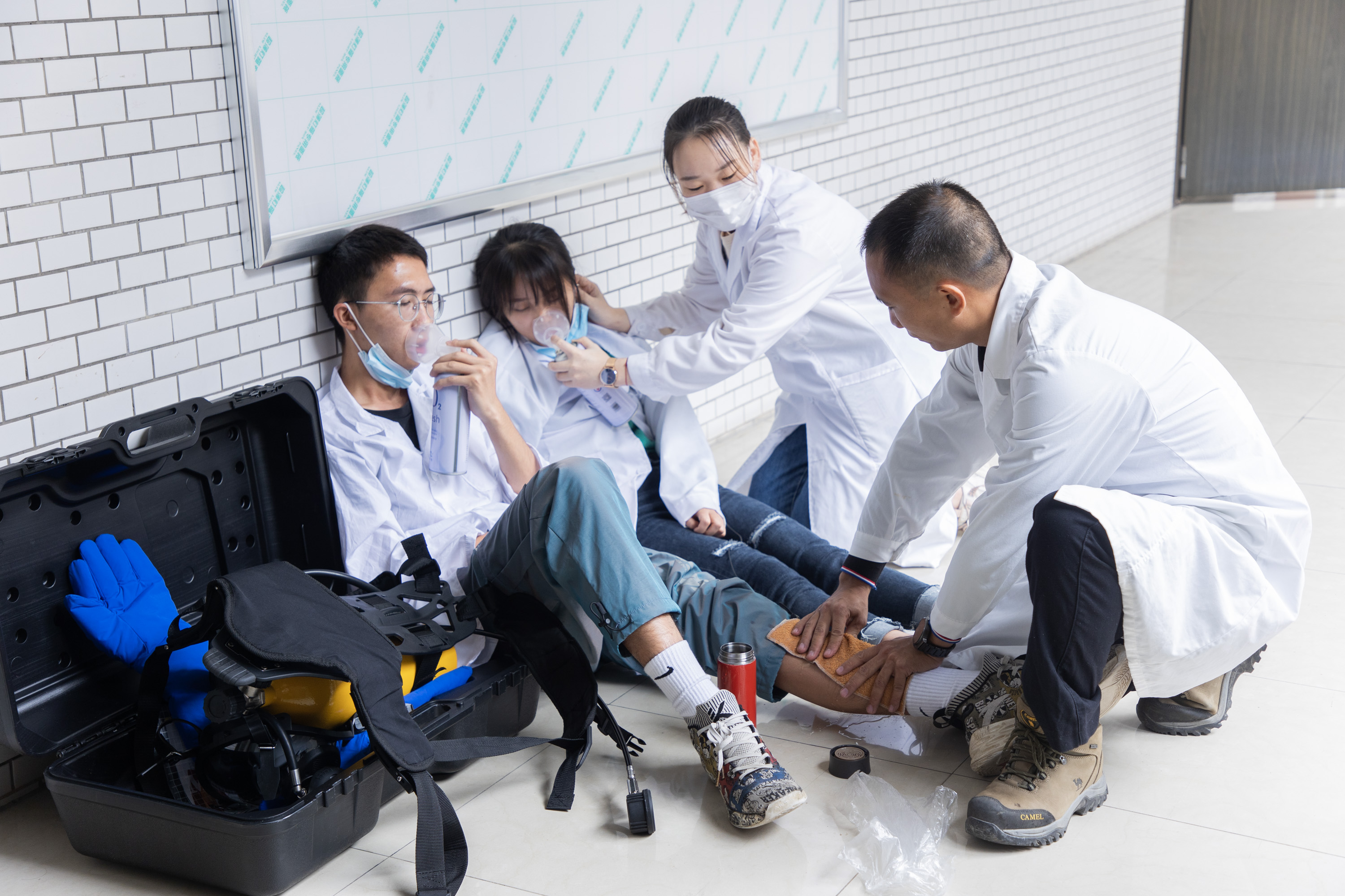 华南农业大学-液氮泄漏安全演练